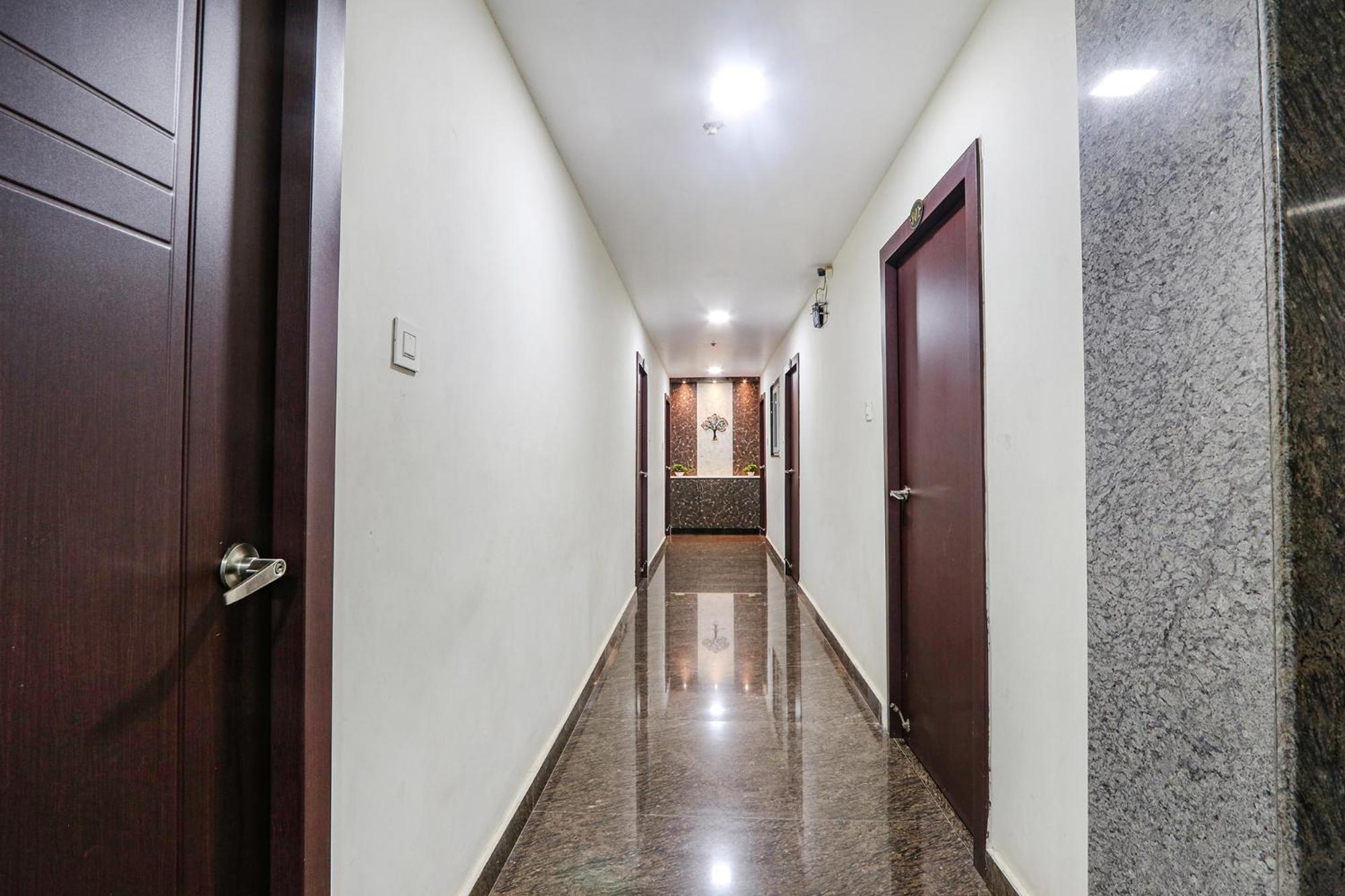 Fabhotel The Sunrise Inn - Nr Gayatri Vidya Parishad College Of Engineering Вишакхапатнам Экстерьер фото
